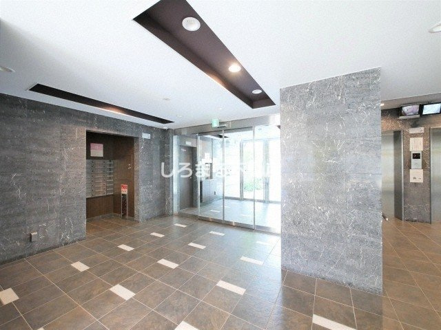 エスリード梅田北のロビー