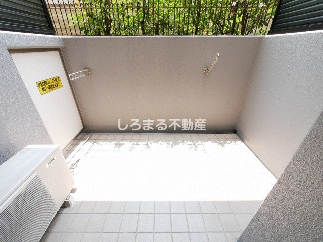 エスリード梅田北のバルコニー