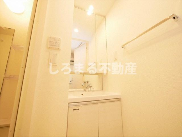 アドバンス大阪バレンシアの洗面所