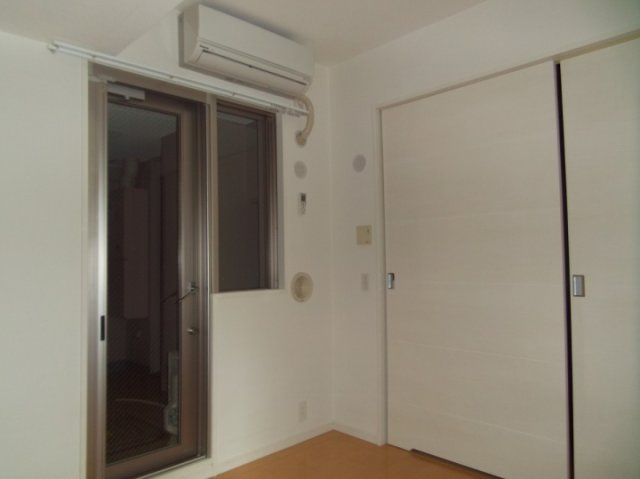 ワコーレ神戸北野セリュックスの居間・リビング