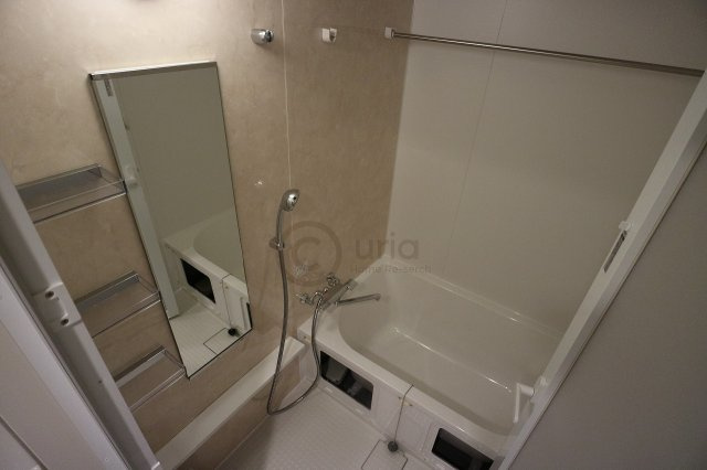 ブルーメ本山の浴室