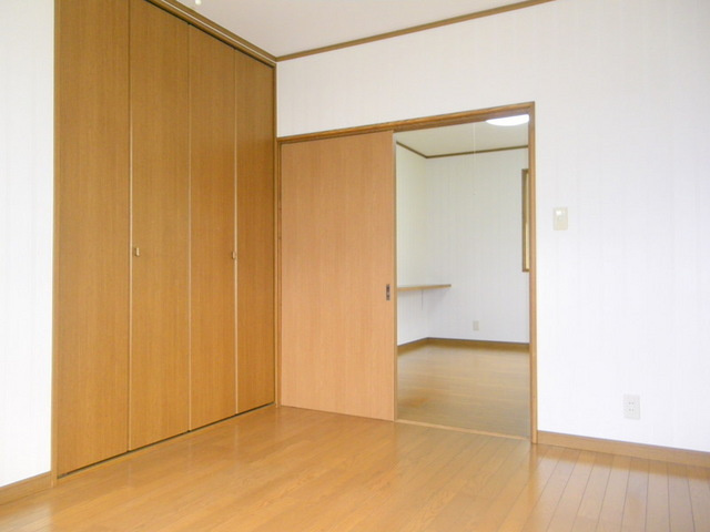 グリーンタウンの洋室|洋室・角部屋・２面採光♪