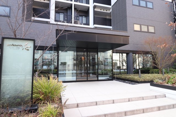 【その他】 | 【エントランス(外観)】落ち着きのあるエントランス！