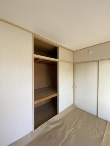 サンガーデン中原の和室|☆日本の和をお楽しみください。リラックス空間を♪広々押入、収納が豊富です。♪