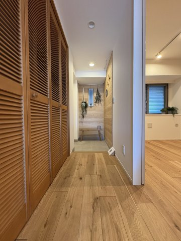 KAMAKURA WOOD LIVING — 材木座の上質リノベの間取り