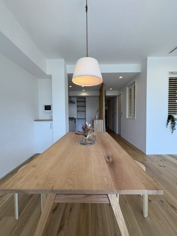 KAMAKURA WOOD LIVING — 材木座の上質リノベの居間・リビング