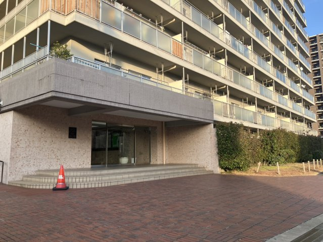 ルネ旭公園のエントランス