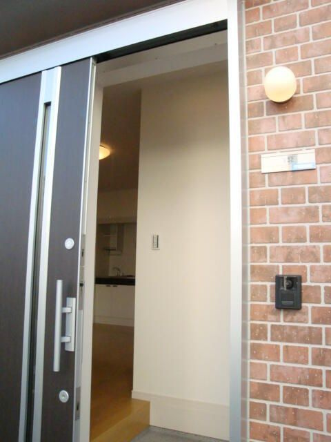 サウスゲート金子の玄関