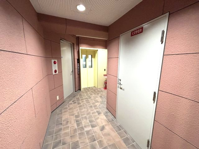 ブロスコート六甲Ⅱのエントランス