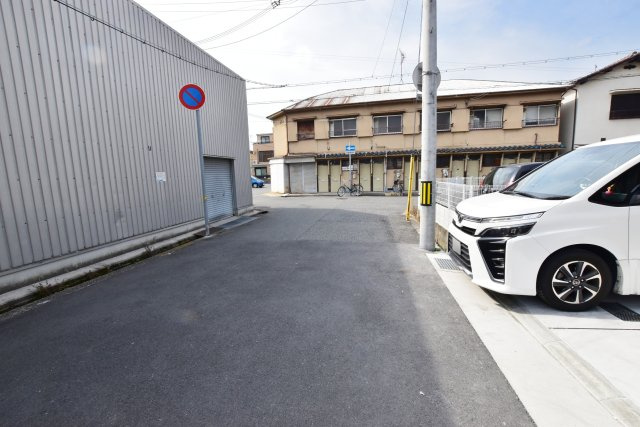 テラシエ立花3丁目新築一戸建ての前面道路含む現地写真|南側前面道路。幅員6ｍ
