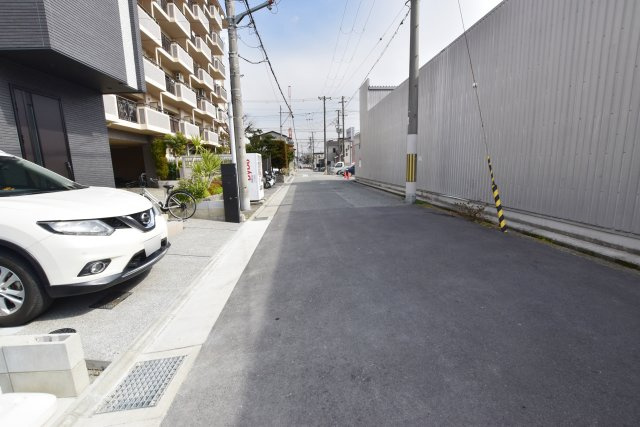 テラシエ立花3丁目新築一戸建ての前面道路含む現地写真|南側前面道路。幅員6ｍ
