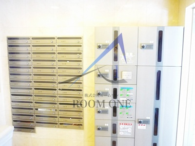 サンテミリオン目白台のその他共用部分|宅配ボックスです。