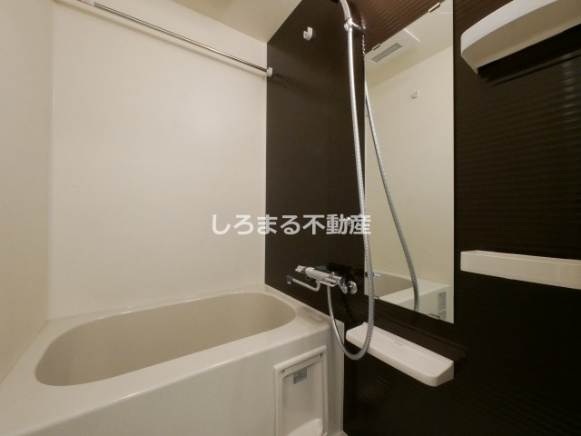 Alivis福島海老江の浴室