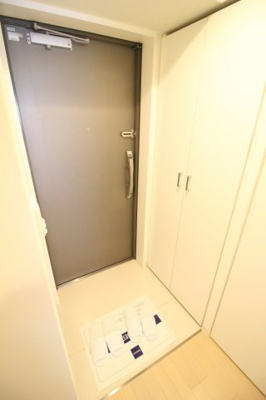 【玄関】 | レジディア神戸磯上