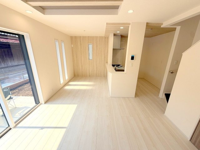 昭島市緑町3丁目全2棟　新築分譲の居間・リビング