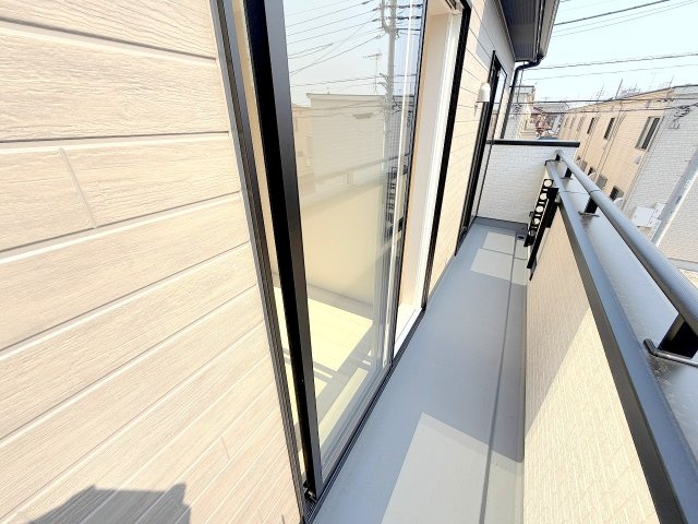 昭島市緑町3丁目全2棟　新築分譲のバルコニー