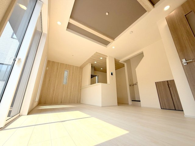 昭島市緑町3丁目全2棟　新築分譲の居間・リビング