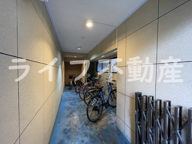 コーニッシュ長瀬のロビー|清潔なロビーです