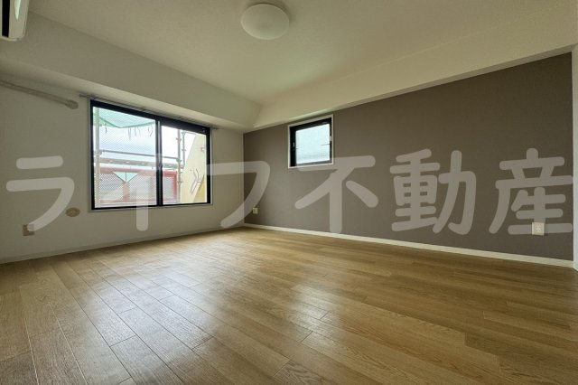 コーニッシュ長瀬の居間・リビング|こちらの居間で趣味の時間をお楽しみください