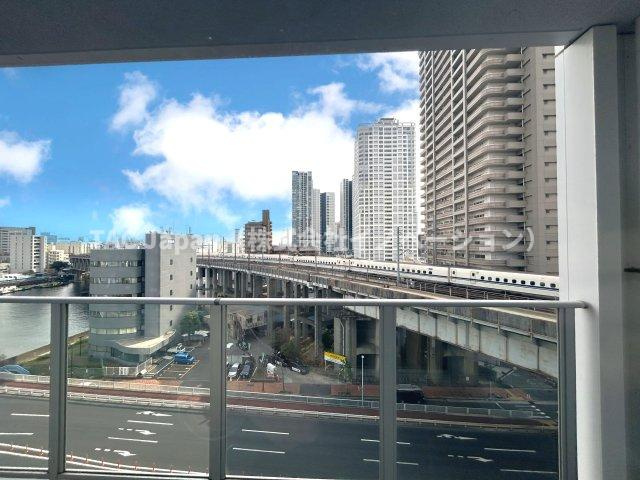 ベイクレストタワーの展望|南向きのバルコニー、リビングは日当たり重視でお探しの方にもご満足いただけると思います。