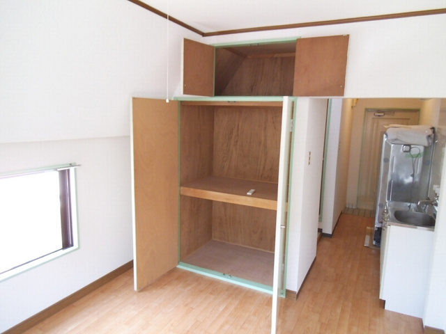藤コーポの収納|上部にもたっぷり収納できます！