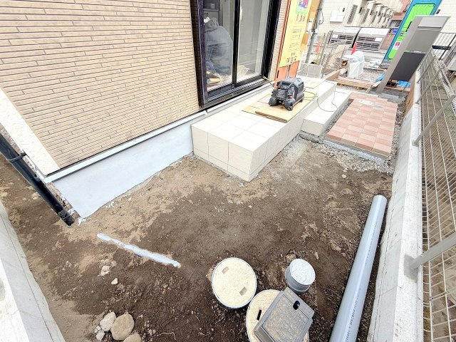 昭島市緑町3丁目全2棟　新築分譲の庭