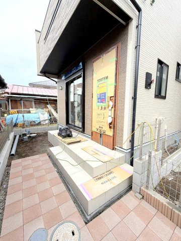 昭島市緑町3丁目全2棟　新築分譲の玄関