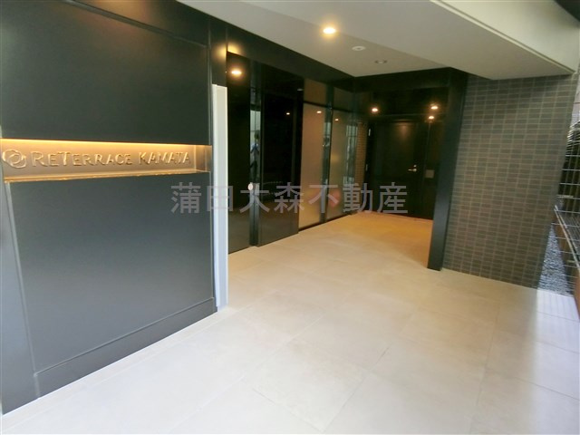 リテラス蒲田のエントランス