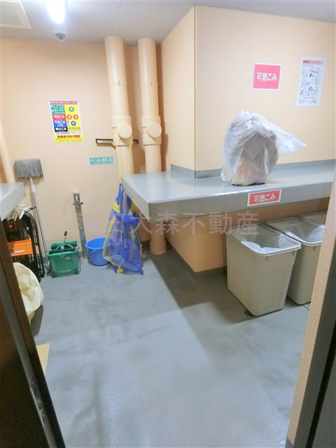 リテラス蒲田のその他共用部分|曜日時間関係なくゴミ捨て可能な敷地内ゴミ捨て場