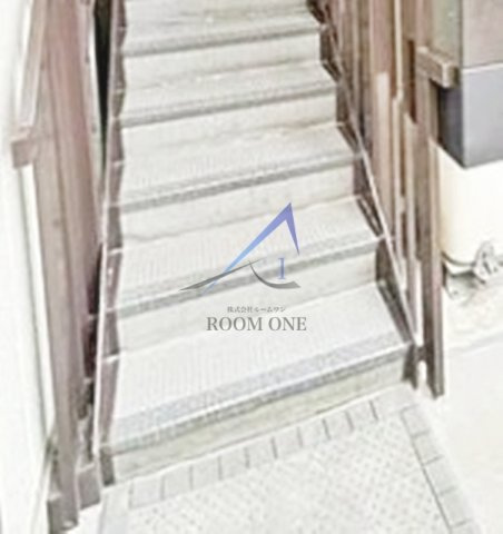 甲州ビルのその他共用部分|共有階段です。