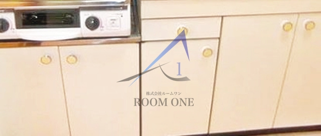 甲州ビルの収納|キッチン下収納です。