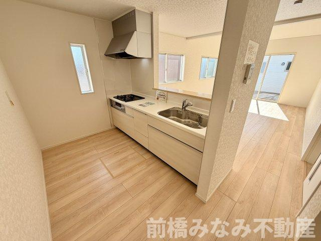 高崎市箕郷町白川第2　２号棟(全６棟)　クレイドルガーデン　新築建売分譲のキッチン|きれいなキッチンです