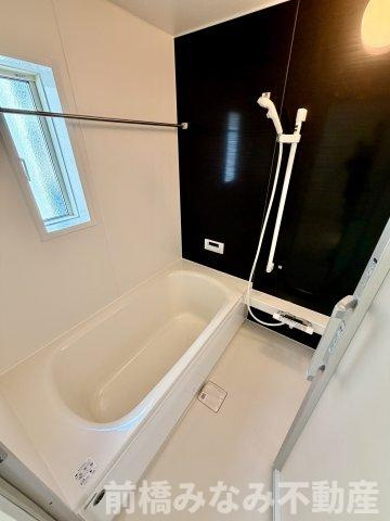 高崎市箕郷町白川第2　２号棟(全６棟)　クレイドルガーデン　新築建売分譲の浴室|ゆったり過ごせるお風呂です