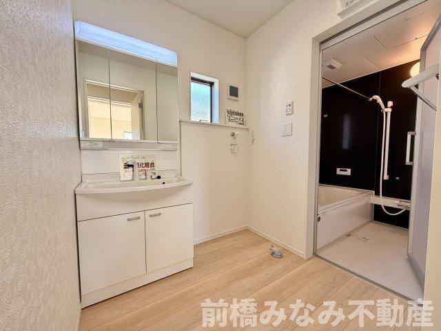 【新築平屋】高崎市箕郷町白川第2　１号棟(全６棟)　クレイドルガーデン　新築建売分譲の独立洗面台|独立洗面台、朝の身支度には欠かせません