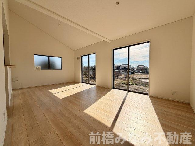 【新築平屋】高崎市箕郷町白川第2　１号棟(全６棟)　クレイドルガーデン　新築建売分譲の居間・リビング|こちらの居間で趣味の時間をお楽しみください