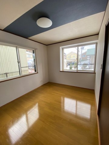 ホワイトベースCの洋室|趣味も仕事もはかどる、自分らしく過ごせるちょうどいい広さ。