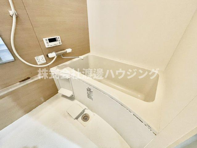 シェリール江坂の浴室