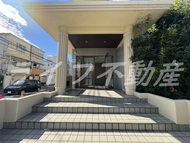 グランドメゾン浅田Ⅰのエントランス|落ち着いたエントランスです