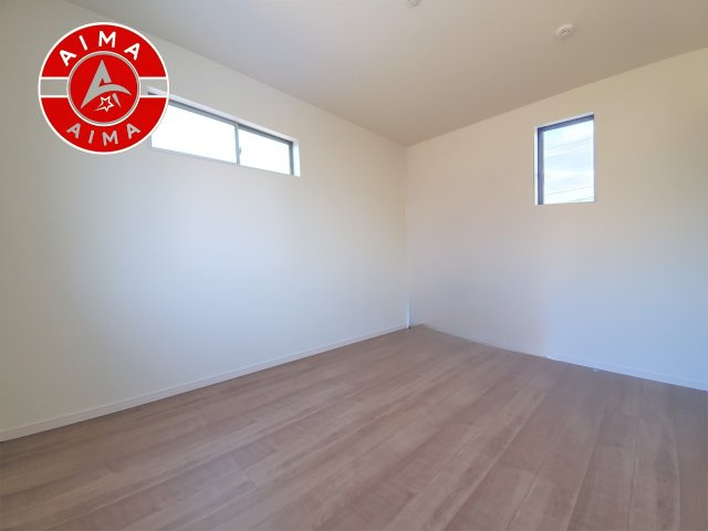 福岡市西区下山門1丁目第1-2棟（1号棟）の内観：施工例|採光良好な洋室は全居室、複層ガラスの遮熱効果と断熱効果で、一年中快適に過ごせます。