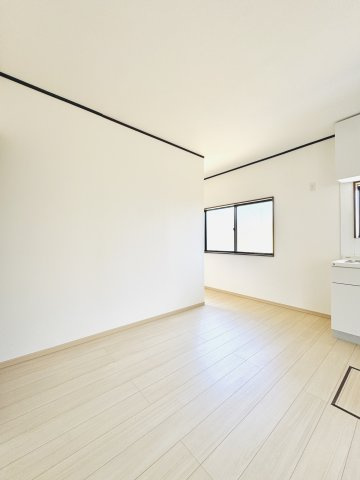 太田市茂木町　中古住宅の居間・リビング