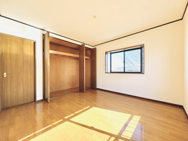 太田市茂木町　中古住宅の洋室
