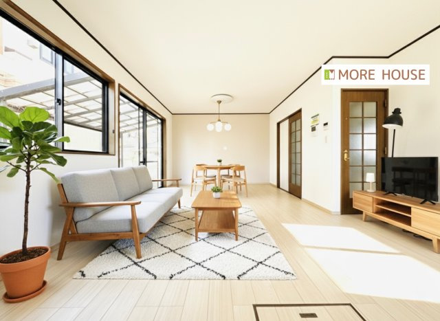 太田市茂木町　中古住宅の居間・リビング