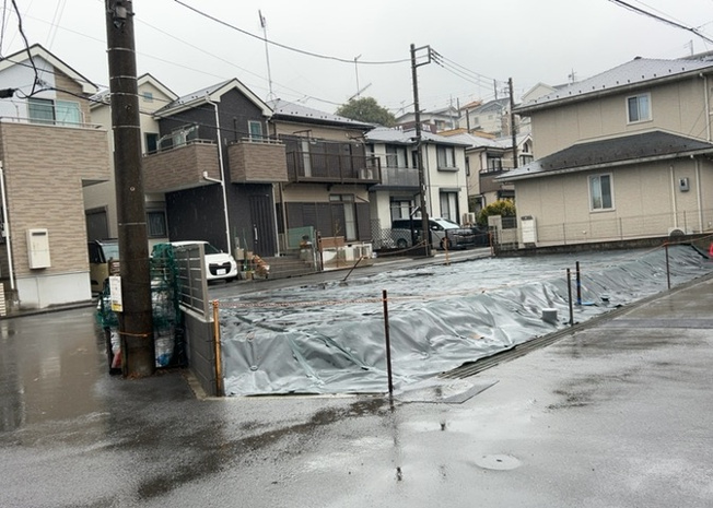 【外観】 | 物件の詳細については、現地を見てわかること以外に、役所や法務局などで調べないとわからないことがあります。そのため、現地に行く場合は、もしこの物件を買ったらどのような生活ができるかをイメージしましょう。