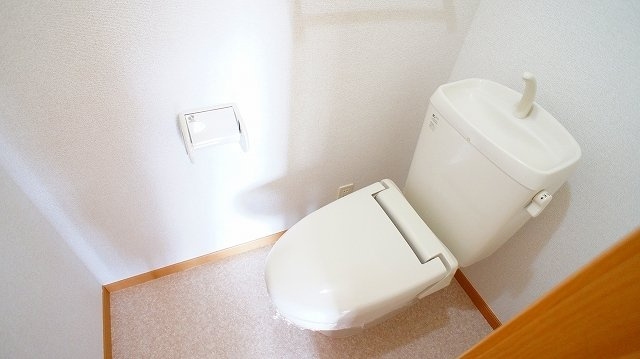 【トイレ】 | ビュー　テラス | 落ち着いたトイレです