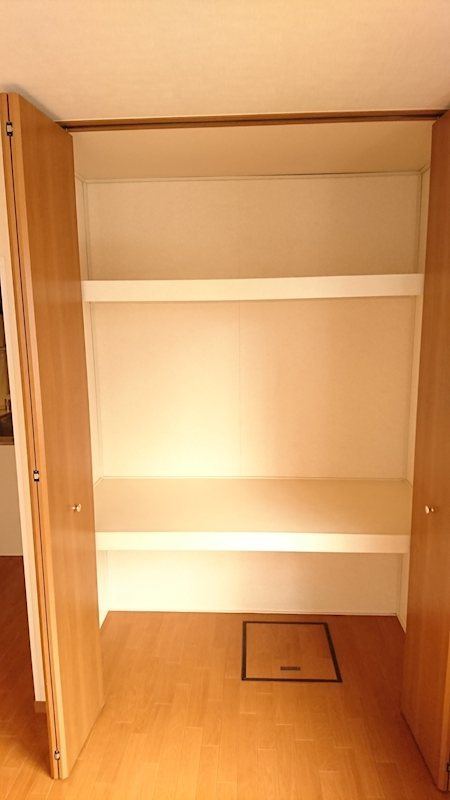 ドゥポンスの収納