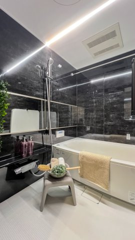 ワールドシティタワーズの浴室|日々の疲れを癒すお風呂付です