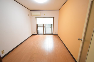 【居間・リビング】 | ウエストマンション