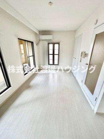 カサ・ソル・パティオB棟の居間・リビング