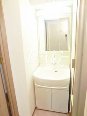 【洗面所】 | メゾン・プルミエール経堂 | 独立洗面台です。