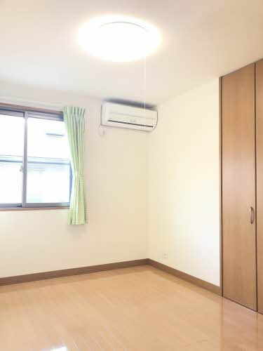 コモンシティ瀬戸８号貸家の居間・リビング